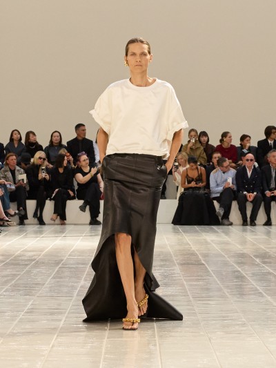 Balenciaga Summer 27 - Stills, Retouche photo créative mode luxe - 24 - © SHERIFF • PROJECTS