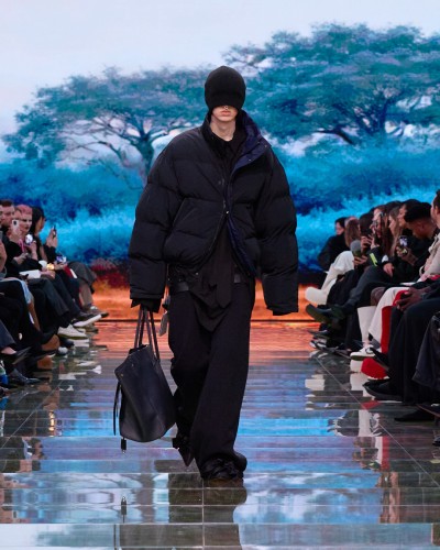 Balenciaga Winter 24 - © SHERIFF • PROJECTS