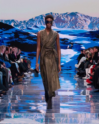 Balenciaga Winter 24 - © SHERIFF • PROJECTS