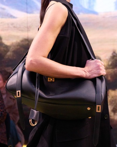 Balenciaga Winter 24 - © SHERIFF • PROJECTS