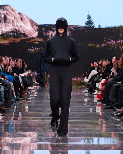 Balenciaga Winter 24 - © SHERIFF • PROJECTS