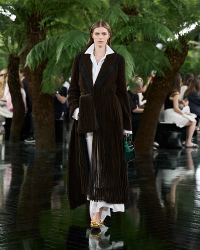Dior Fall-Winter 2026-2027 Haute Couture - Stills, Retouche photo créative mode luxe - 16 - © SHERIFF • PROJECTS