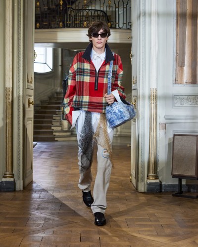 Dior Men’s Summer 2027 - Stills, Retouche photo créative mode luxe - 54 - © SHERIFF • PROJECTS