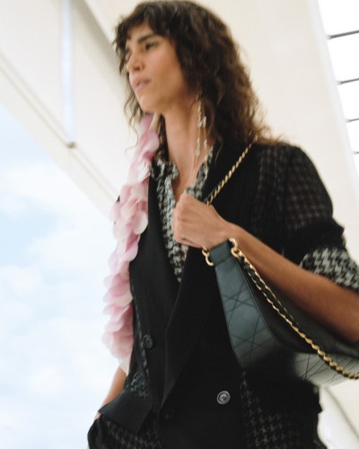 Dior Summer 2027 - Stills, Retouche photo créative mode luxe - 2 - © SHERIFF • PROJECTS