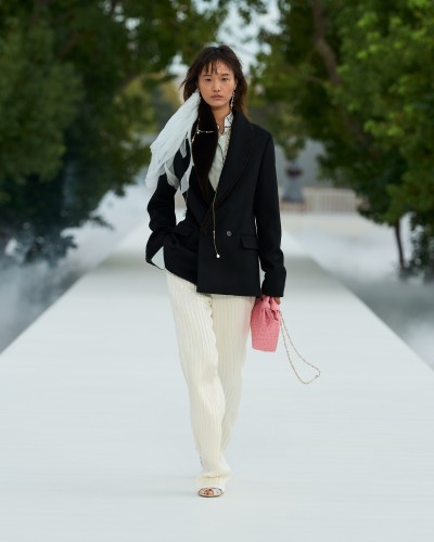 Dior Summer 2027 - Stills, Retouche photo créative mode luxe - 33 - © SHERIFF • PROJECTS