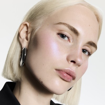 Givenchy Beauty - Stills, Retouche photo créative mode luxe - 2 - © SHERIFF • PROJECTS