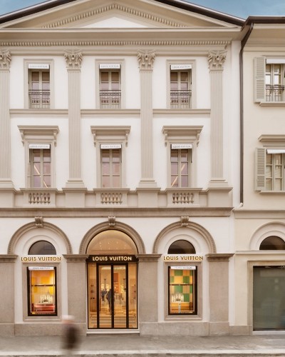 Louis Vuitton Via Montenapoleone Milan - © SHERIFF • PROJECTS