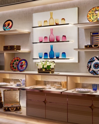 Louis Vuitton Via Montenapoleone Milan - © SHERIFF • PROJECTS