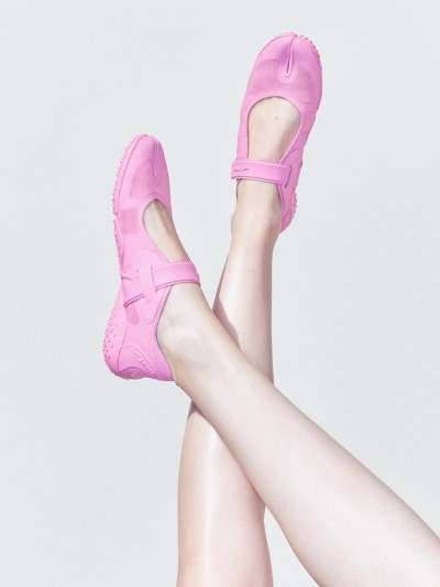 Nike Women x Skims - Annemarie Kuus - Stills, Retouche photo créative mode luxe - 22 - © SHERIFF • PROJECTS
