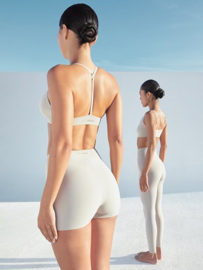 Nike Women x Skims - Annemarie Kuus - Stills, Retouche photo créative mode luxe - 3 - © SHERIFF • PROJECTS