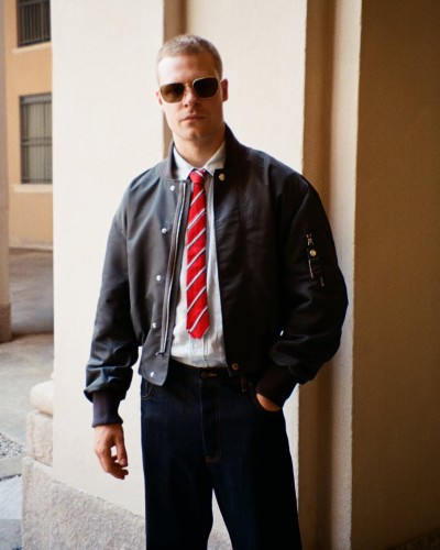 Thom Browne Men’s Spring 2027 - Stills, Retouche photo créative mode luxe - 13 - © SHERIFF • PROJECTS