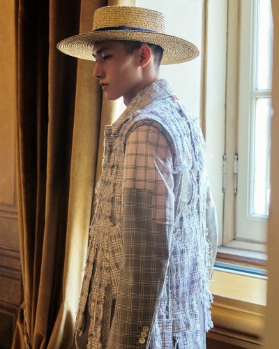 Thom Browne Men’s Spring 2027 - Stills, Retouche photo créative mode luxe - 24 - © SHERIFF • PROJECTS