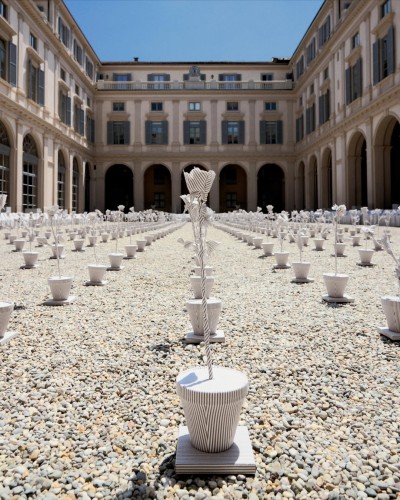 Thom Browne Men’s Spring 2027 - Stills, Retouche photo créative mode luxe - 19 - © SHERIFF • PROJECTS