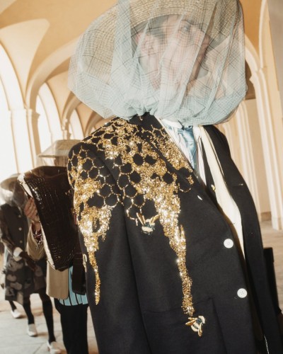 Thom Browne Men’s Spring 2027 - Stills, Retouche photo créative mode luxe - 17 - © SHERIFF • PROJECTS