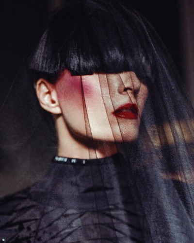 Thom Browne Women’s Spring 2027 - Stills, Retouche photo créative mode luxe - 3 - © SHERIFF • PROJECTS