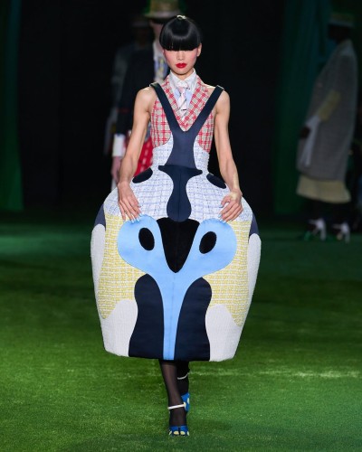 Thom Browne Women’s Spring 2027 - Stills, Retouche photo créative mode luxe - 17 - © SHERIFF • PROJECTS