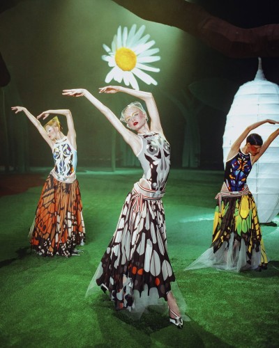 Thom Browne Women’s Spring 2027 - Stills, Retouche photo créative mode luxe - 6 - © SHERIFF • PROJECTS