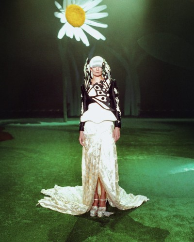 Thom Browne Women’s Spring 2027 - Stills, Retouche photo créative mode luxe - 9 - © SHERIFF • PROJECTS