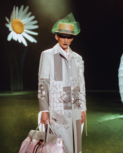 Thom Browne Women’s Spring 2027 - Stills, Retouche photo créative mode luxe - 5 - © SHERIFF • PROJECTS