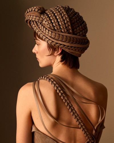 Tod’s - Théo de Gueltzl - Stills, Retouche photo créative mode luxe - 1 - © SHERIFF • PROJECTS