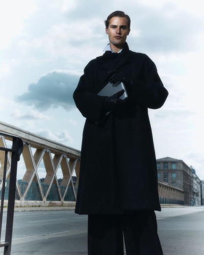 V Man - © SHERIFF • PROJECTS